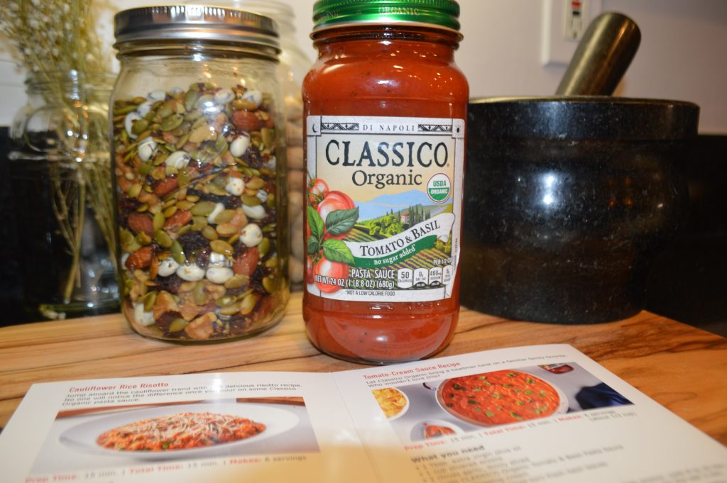 Classico_Organic_Pasta_Sauce_Tomato_Basil_Easy-dinner-mom-hack-1024x681 Easy Fall Dinner with Classico