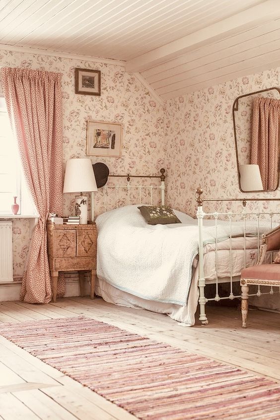 c61e8a37d006f8a4f34c5ba9aaeb29cb-1 English Cottage Inspired Big Girl Room | Reegan's Bedroom